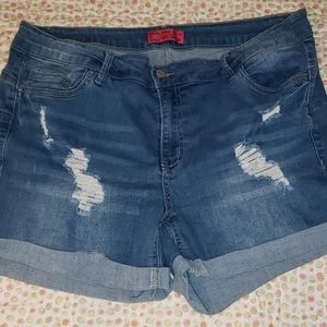 Womens Plus Size Distressed Shorts